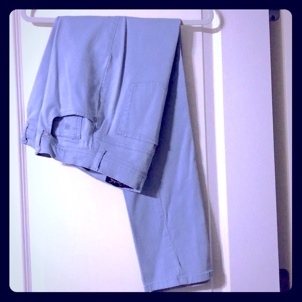 SZ 8 PALE BLUE GLORIA VANDERBILT JEANS